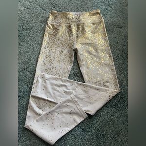 Zyia white stay Gold leggings